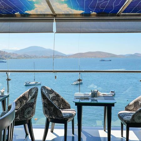 Republika Hotel Sarandë Buitenkant foto