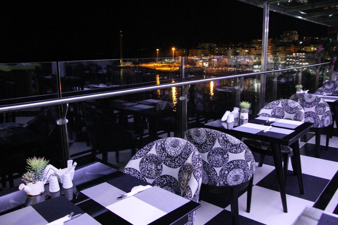 Republika Hotel Sarandë Buitenkant foto