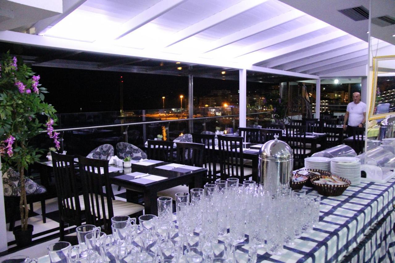 Republika Hotel Sarandë Buitenkant foto