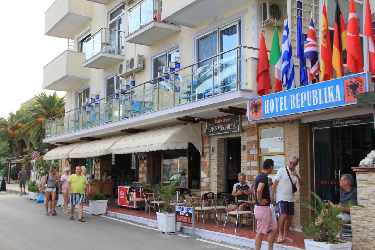 Republika Hotel Sarandë Buitenkant foto