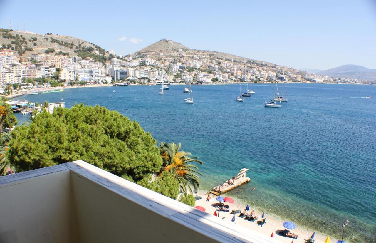 Republika Hotel Sarandë Buitenkant foto