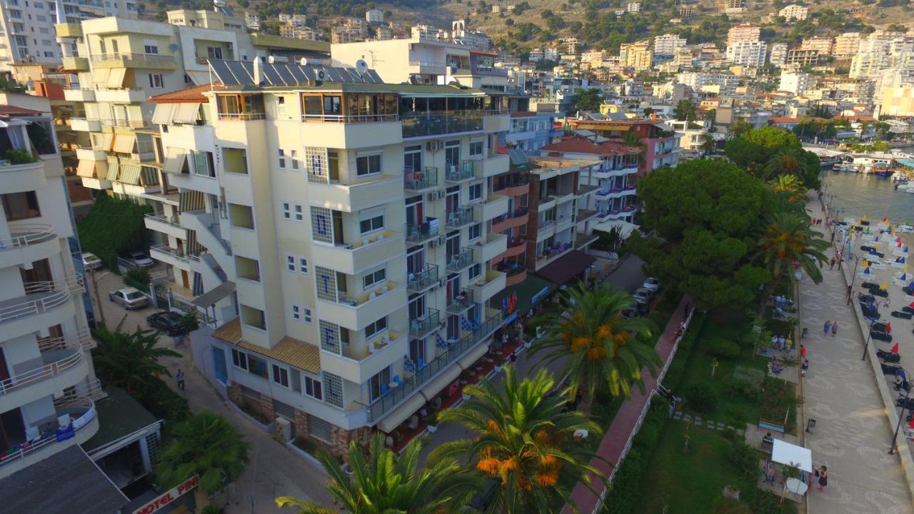 Republika Hotel Sarandë Buitenkant foto