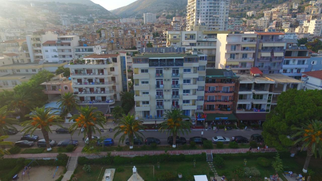 Republika Hotel Sarandë Buitenkant foto
