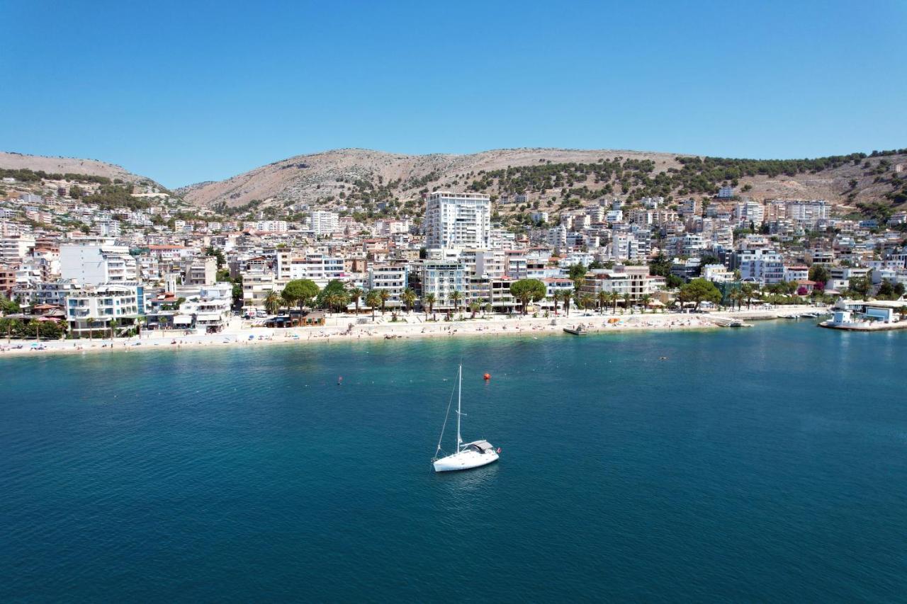 Republika Hotel Sarandë Buitenkant foto