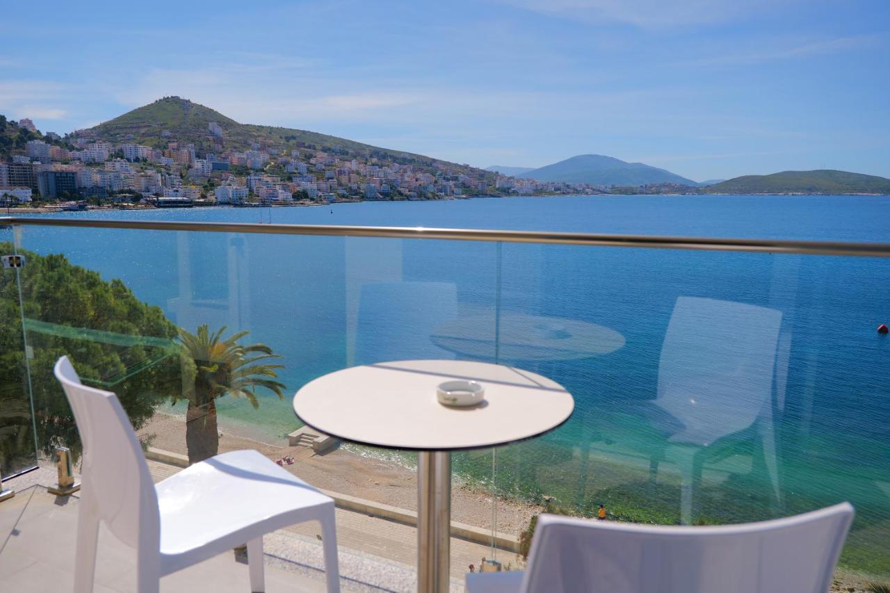 Republika Hotel Sarandë Buitenkant foto
