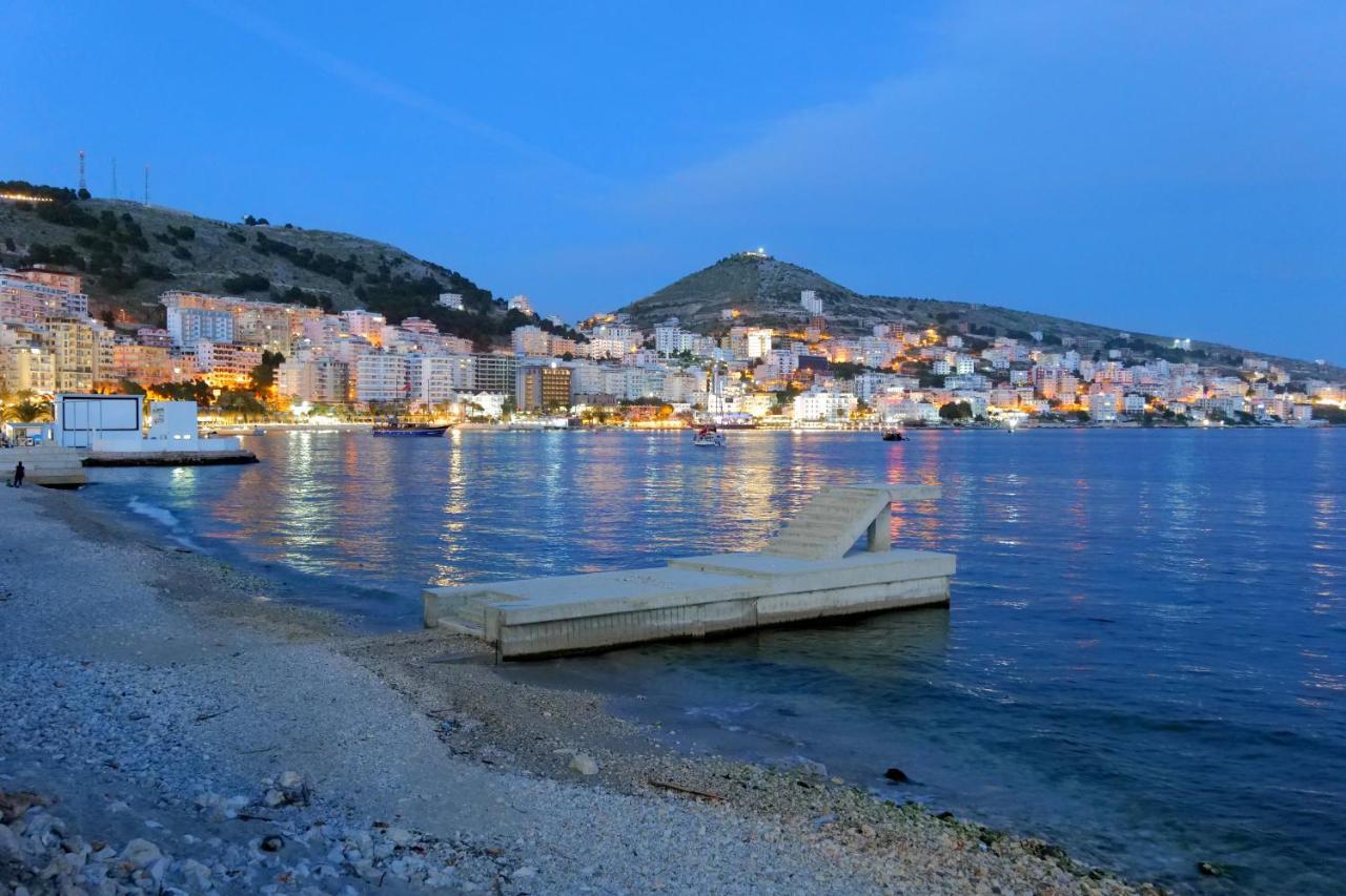 Republika Hotel Sarandë Buitenkant foto