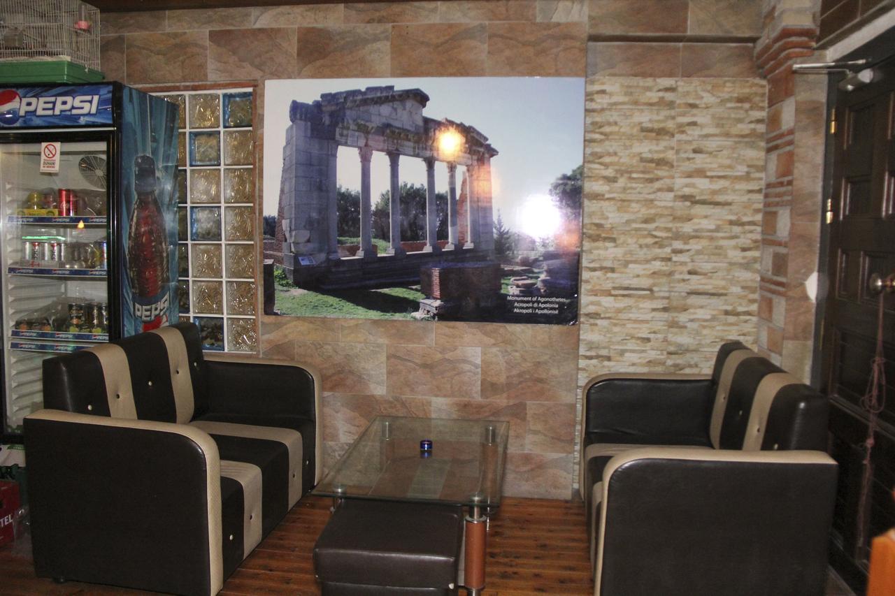 Republika Hotel Sarandë Buitenkant foto